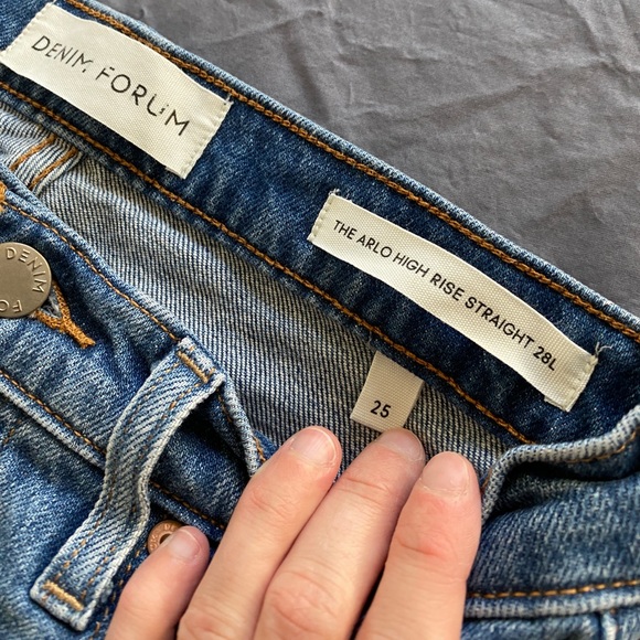 Aritzia Denim Forum Arlo Straight Leg jeans - Picture 4 of 4
